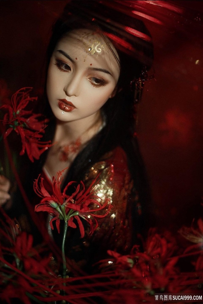 男生帮女生拔出小便处