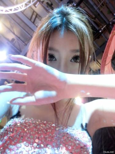 国内精品自产拍在线少蜜